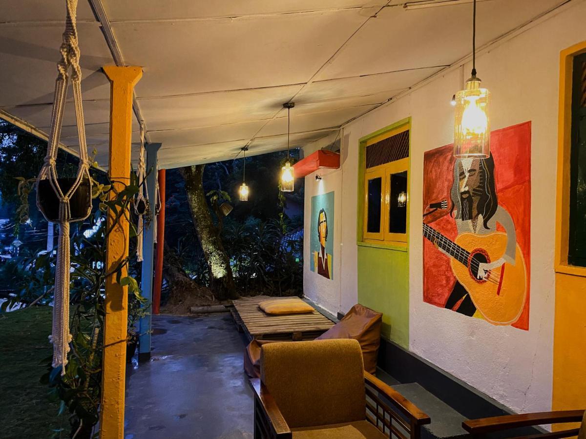 Mad Monkey Hostel And Lounge Елла Екстер'єр фото