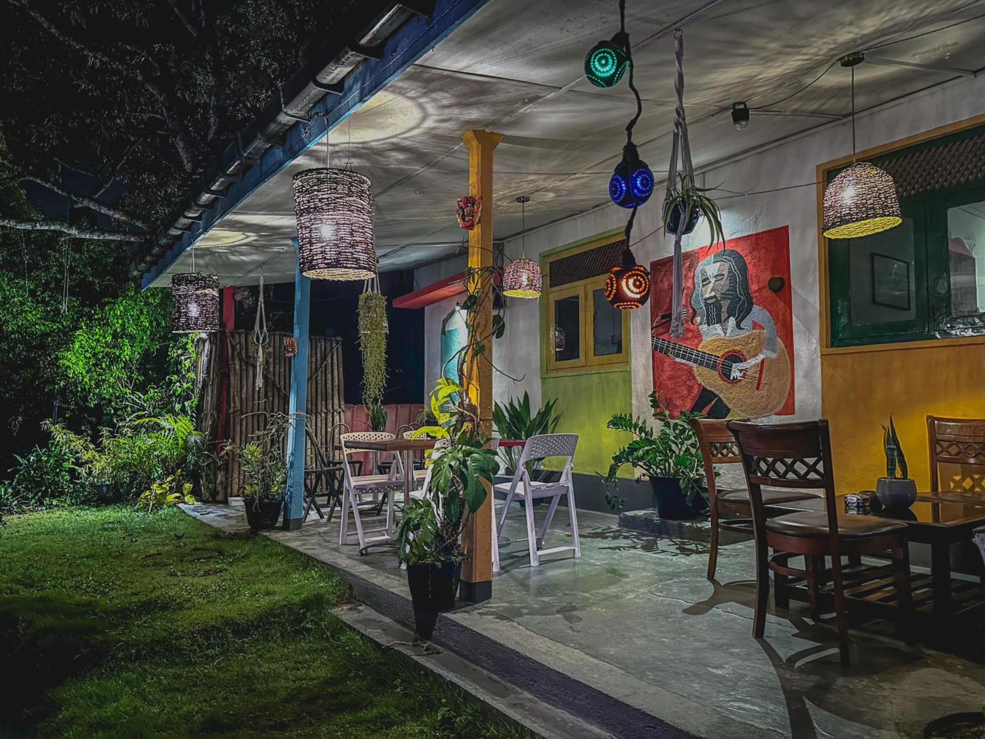 Mad Monkey Hostel And Lounge Елла Екстер'єр фото